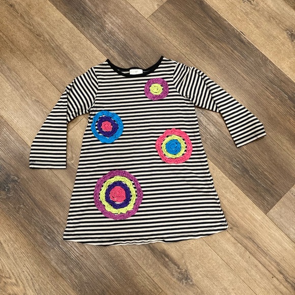 Hanna Andersson Other - Hanna Andersson Long Sleeve Black & Gray Stripe Dress With Flowers Size 4T